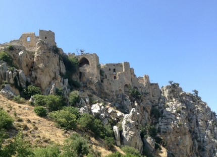 Замок Святого Иллариона на Кипре