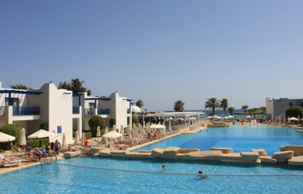 Отель Callisto Holiday Village в Айя-Напе