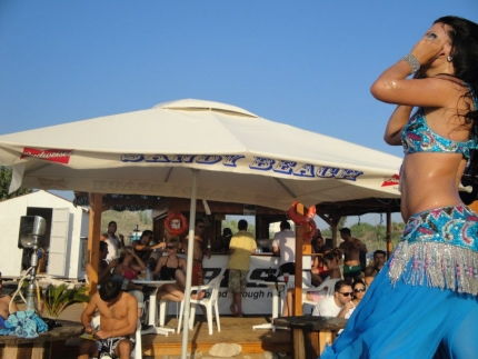 Пляж Sandy Beach в районе Хлорака-Лемпа 