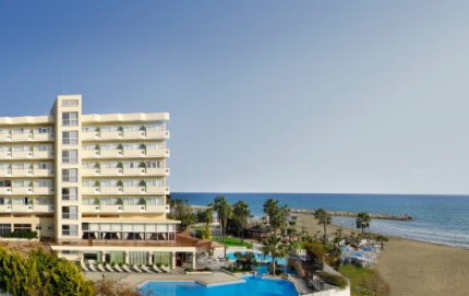 Отель Lordos Beach в Ларнаке