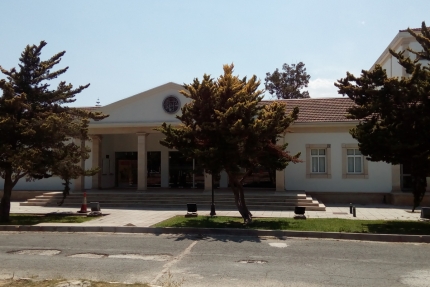 Муниципальный парк Ларнаки. Городской театр