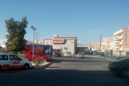 Дисконтный магазин Смарт в центре Ларнаки